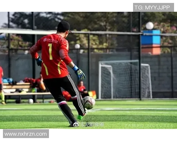 如何选择适合自己的足球服提升运动表现与舒适度的全面指南